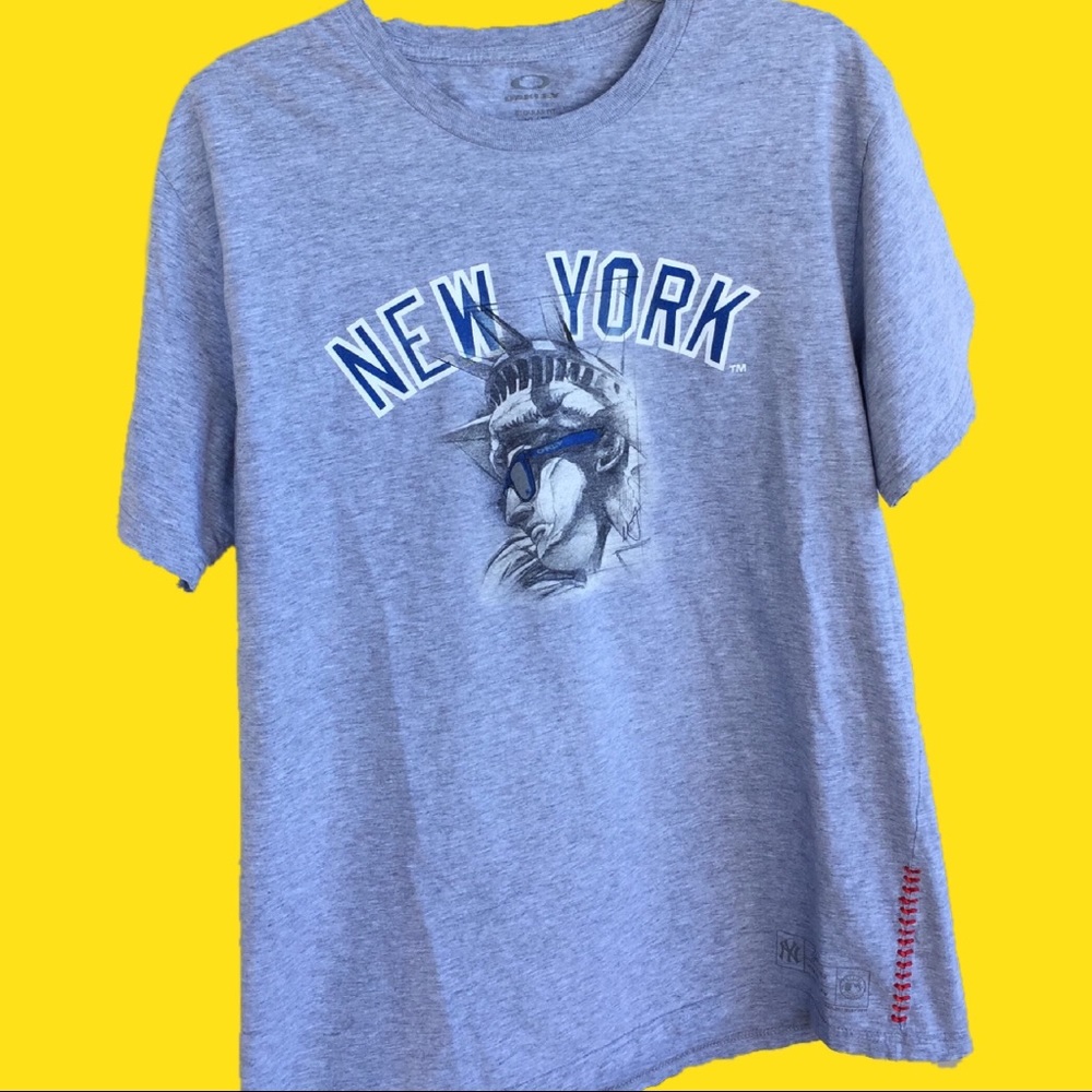 New York Yankees Oakley Tee